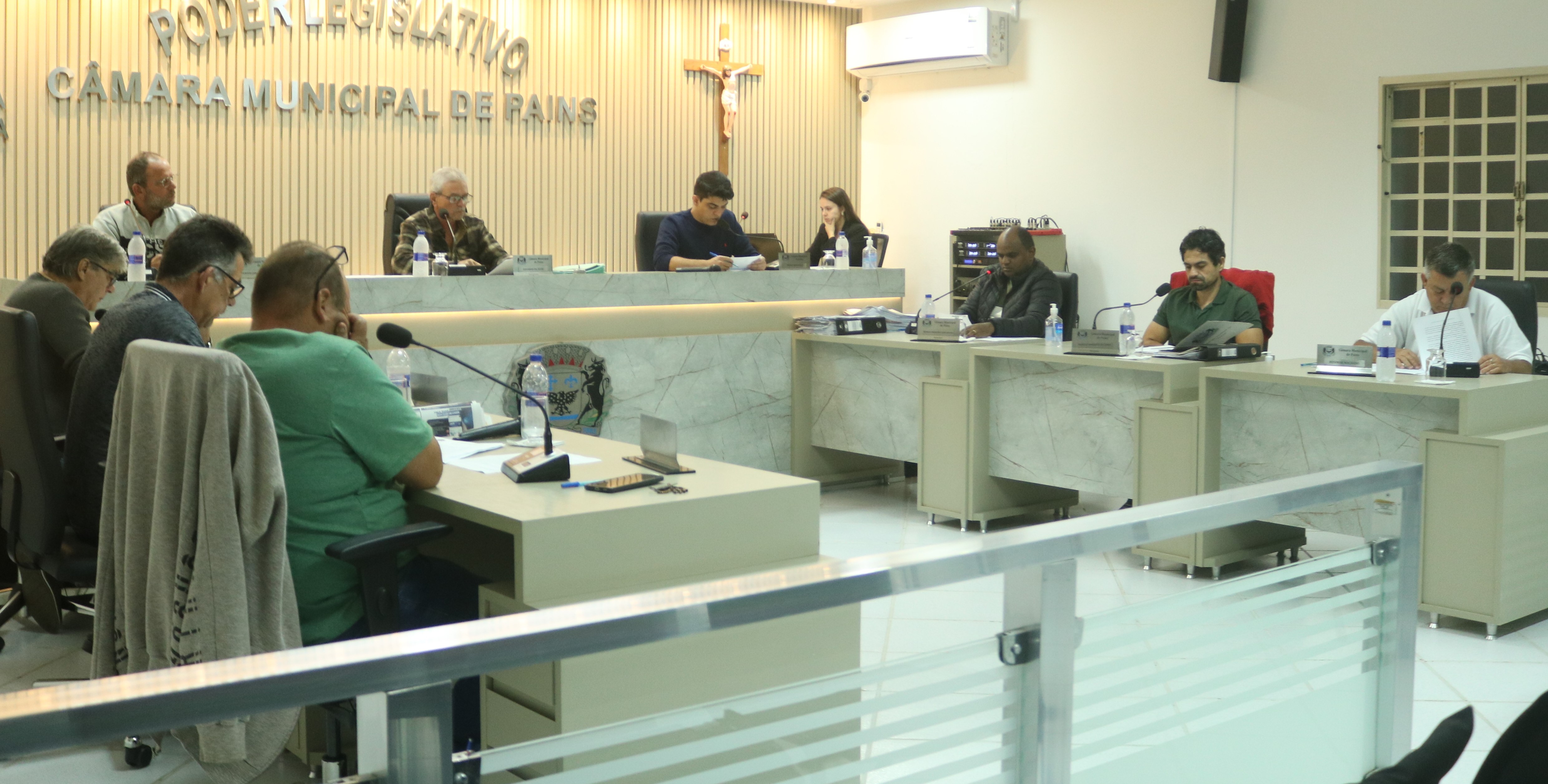 Parlamentares realizam 9ª reunião Ordinária e 4ª Extraordinária
