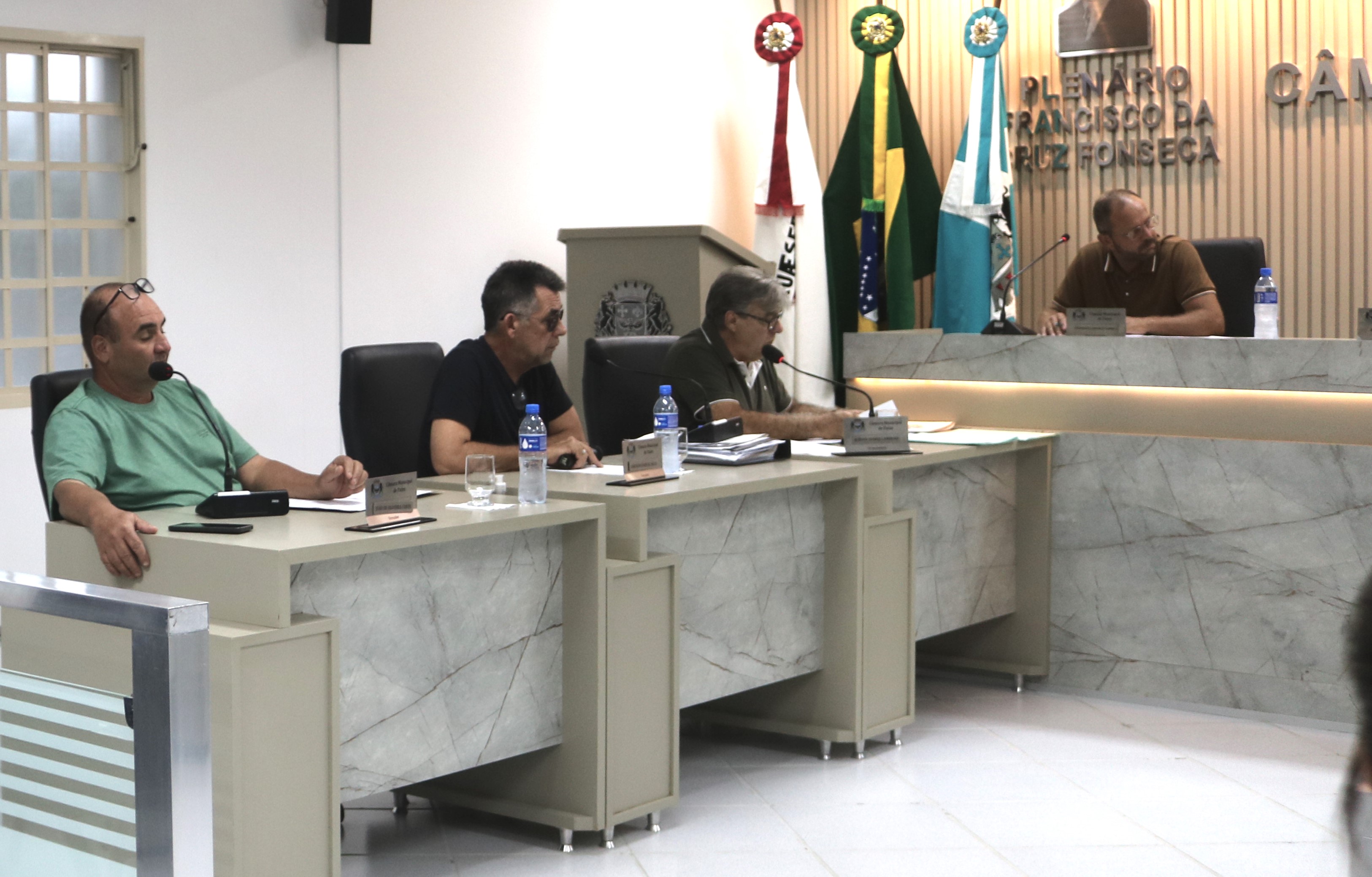 Comissões Conjuntas são favoráveis ao prosseguimento de Projetos do Executivo e Legislativo