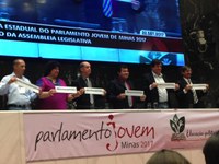 Parlamento Jovem encerra atividades em BH