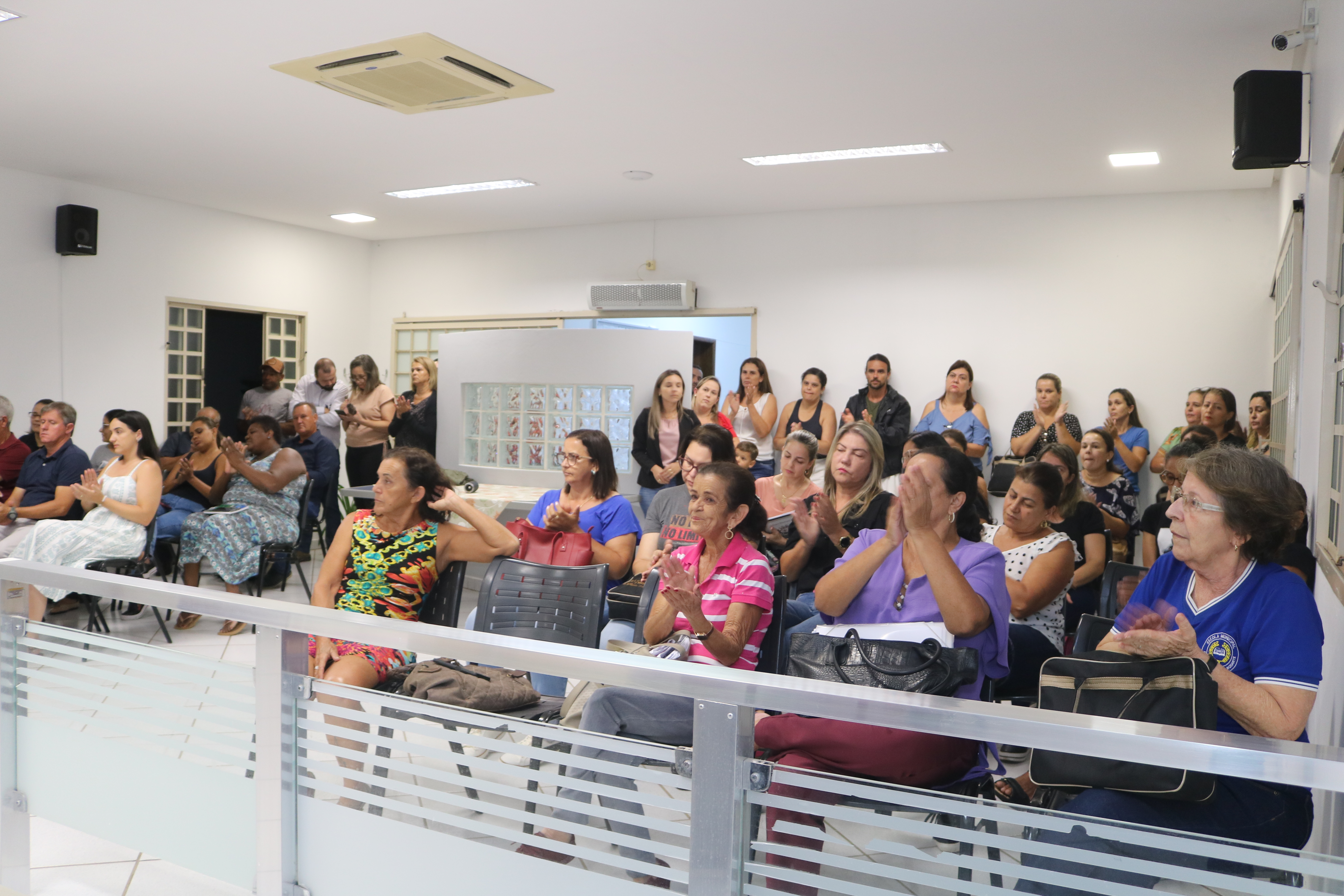 Presença popular movimenta o Plenário