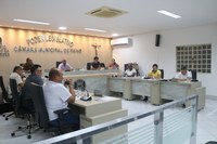 Parlamentares encaminham projetos para Comissões, aprovam Proposições, Requerimento e Ofício e esclarecem Projeto à população